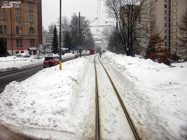 Kliknut�m okno zav�ete