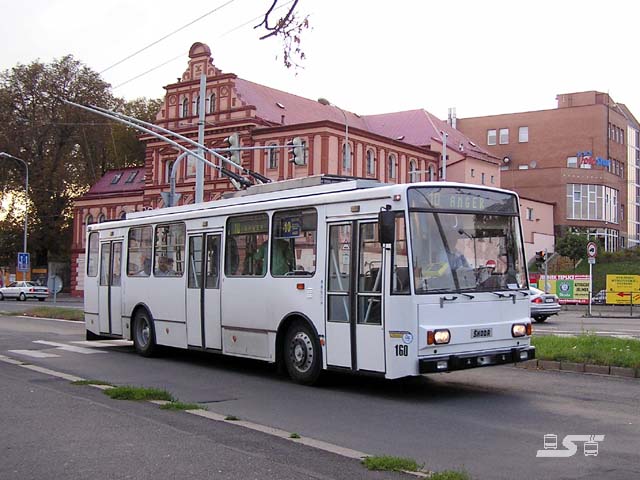 Kliknut�m okno zav�ete