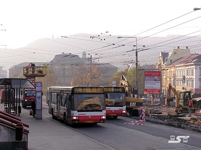 Kliknut�m okno zav�ete