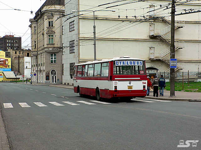 Kliknut�m okno zav�ete