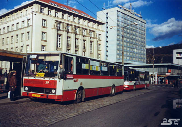 Kliknut�m okno zav�ete