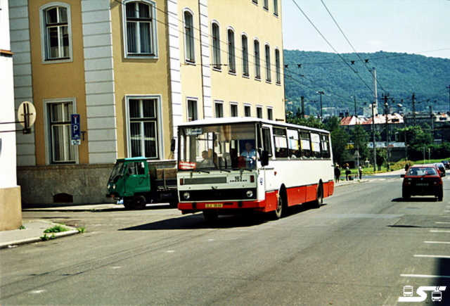 Kliknut�m okno zav�ete