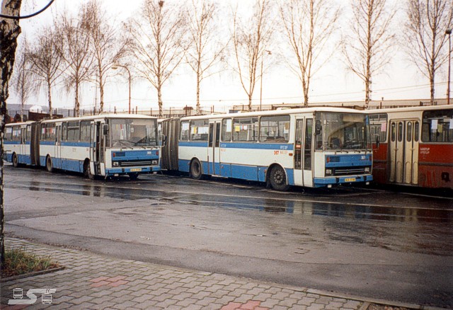 Kliknut�m okno zav�ete
