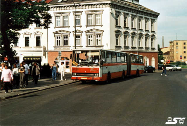 Kliknut�m okno zav�ete