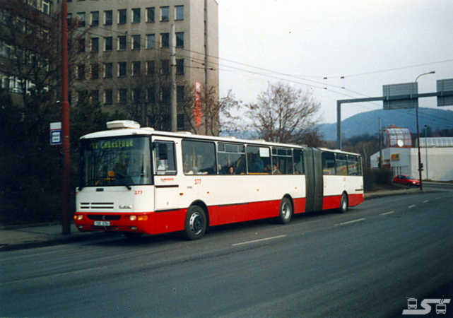 Kliknut�m okno zav�ete