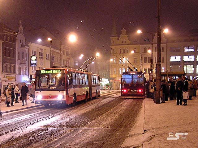 Kliknut�m okno zav�ete