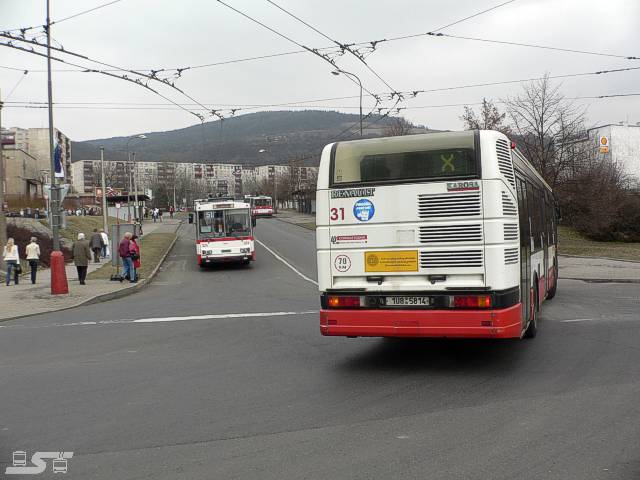 Kliknut�m okno zav�ete