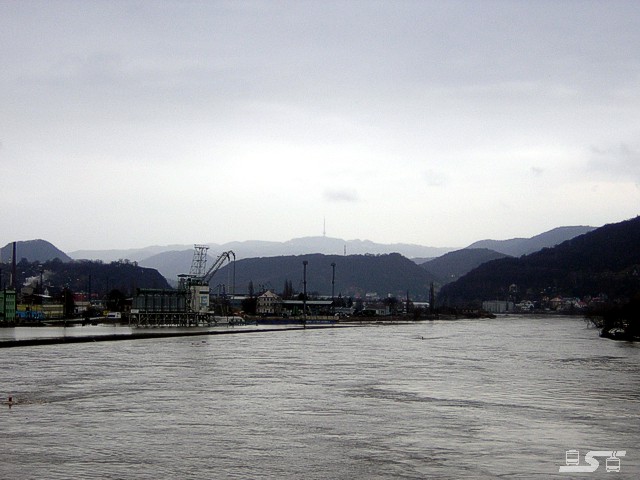 Kliknut�m okno zav�ete