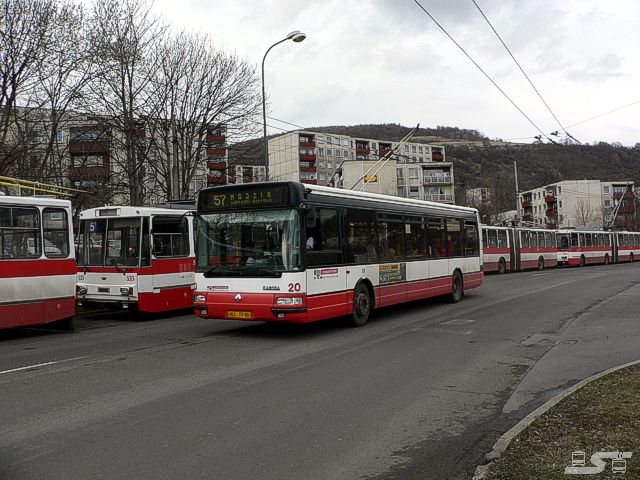 Kliknut�m okno zav�ete