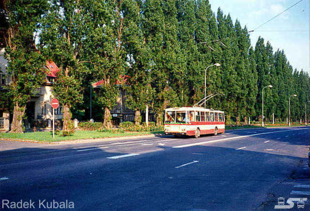 Kliknut�m okno zav�ete