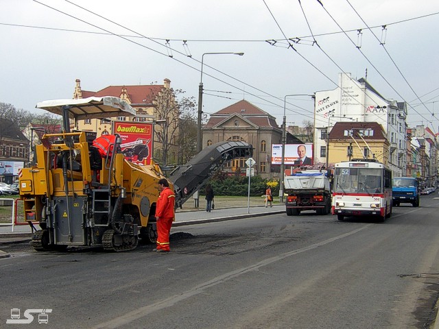 Kliknut�m okno zav�ete