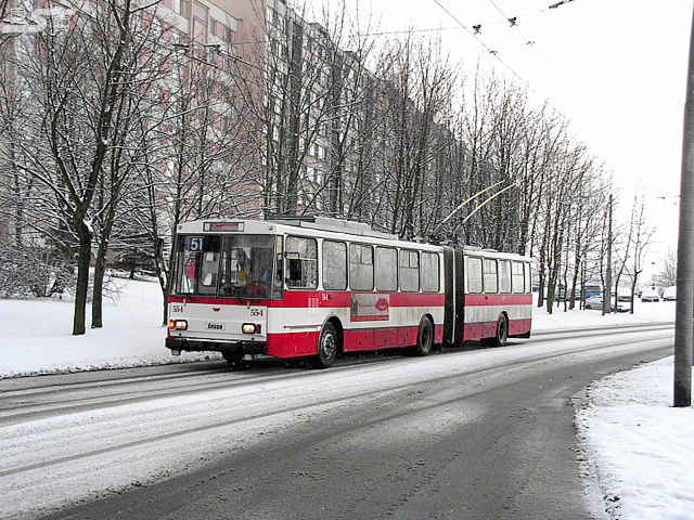 Kliknut�m okno zav�ete