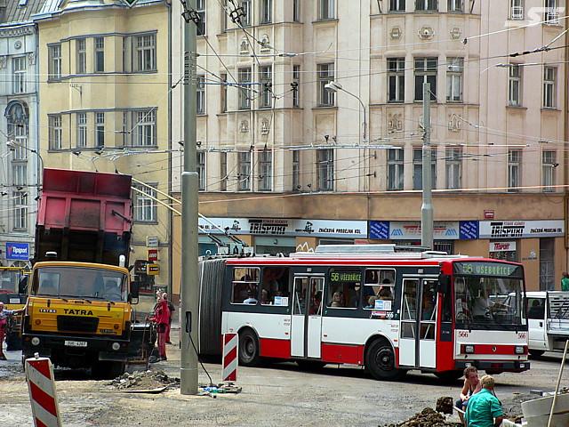 Kliknut�m okno zav�ete