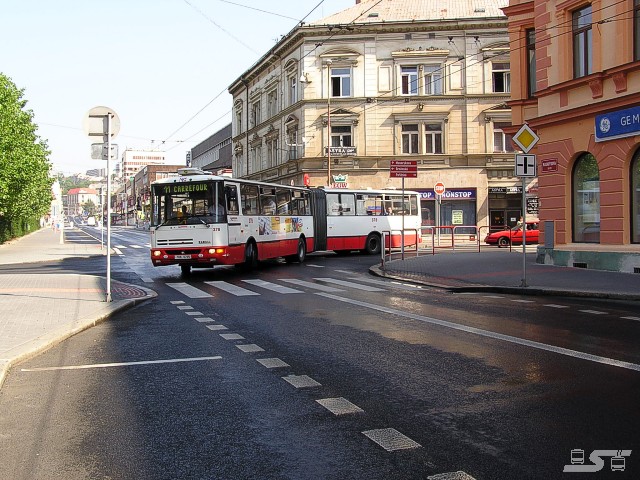 Kliknut�m okno zav�ete